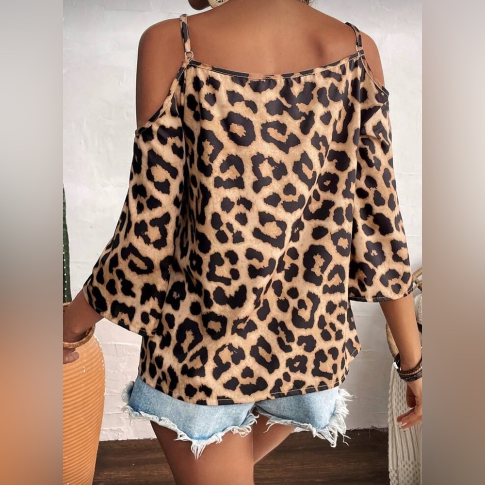 Leopard Print Cold Shoulder Top | 3/4 Sleeve | Size 4X | Curvy Boho Blouse - Picture 5 of 5
